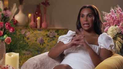 Lacy asking Simon on the date
makes my decision - Love Trip: Paris