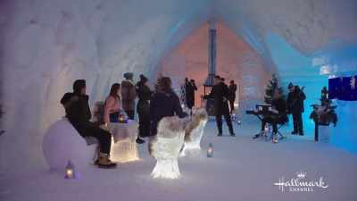 Ladies and gentlemen,
can I, - Baby, It's Cold Inside