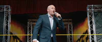 - Ladies and gentlemen...
- (CROWD CHEERING) - Fighting with My Family