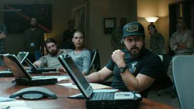 Ladies and gentlemen, I
need a verbal acknowledgement - SEAL Team