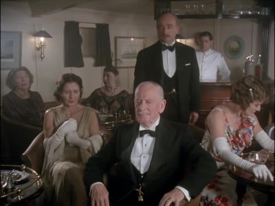 Ladies and gentlemen,
if you would clear the room, - Agatha Christie's Poirot