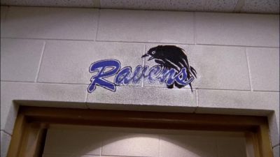 Ladies and gentlemen, let's make some
noise for your Tree Hill Ravens! - One Tree Hill