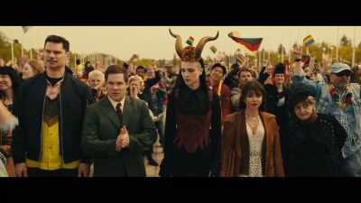 - Ladies and gentlemen.
Next, our newcomer. - Pitch Perfect: Bumper in Berlin