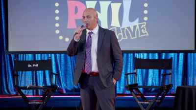 Ladies and gentlemen,
on Dr. Phil Live for the first time, - Adam Ray Is Dr. Phil UNLEASHED