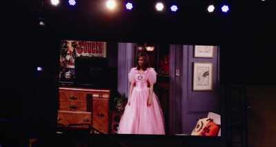 Ladies and gentlemen, please welcome to the stage - Friends: The Reunion