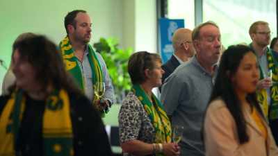 Ladies and gentlemen,
please welcome as they come up, - Matildas: The World at Our Feet