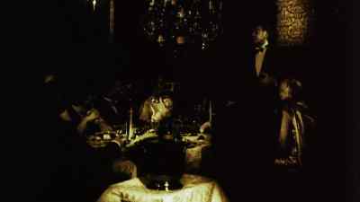 Ladies and gentlemen, quiet please.
I propose a toast. - Silent Night, Bloody Night
