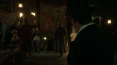 Ladies and gentlemen... - The Alienist
