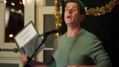 Ladies and gentlemen, - Jingle Bell Love