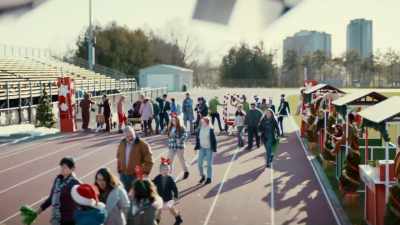 Ladies and gentlemen, - Reindeer Games Homecoming