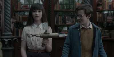 Ladies and gentlemen, the murder weapon. - A Series of Unfortunate Events
