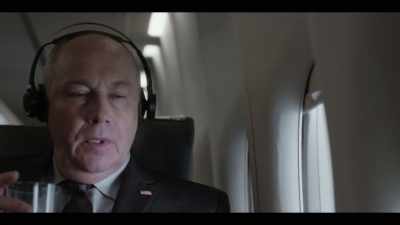 Ladies and gentlemen,
your Captain again. - Travelers