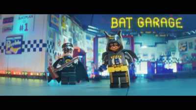- Lady Bat?
- Bat Lady. - The Lego Batman Movie