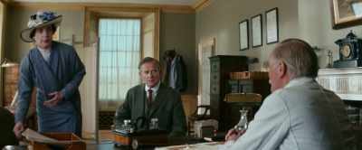 Lady Grantham knows too much
to pull the wool over her eyes. - Downton Abbey: A New Era