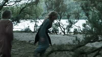 Lagertha: Get down! - Vikings