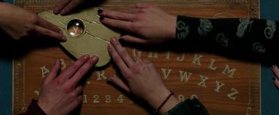 LAINE Sarah cut it out I'm not pushing it - Ouija