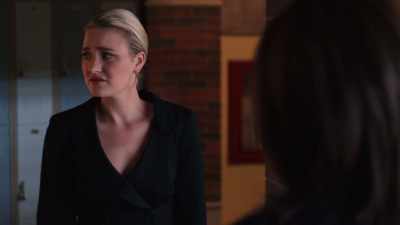 Lainey, look.
Your picture
is everywhere. - Schooled