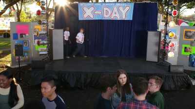 LAINEY: While Glascott
finally worked it out
with the teachers, - Schooled