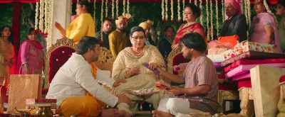 Lalu had given me two new notes of 500 - Sonu Ke Titu Ki Sweety