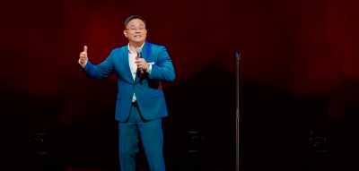 Lalu, vaksin lain muncul, vaksin mRNA. - Dr Jason Leong: Ride with Caution