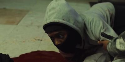 [Lamont] We gotta go.
We gotta go. - Charm City Kings