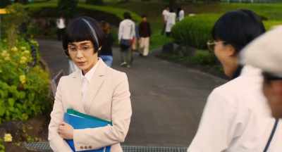 Lam's private tutor in Fukuoka. - The Confidence Man JP - The Movie -