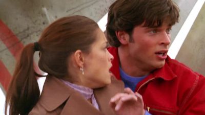 Lana, you have to go. - Smallville
