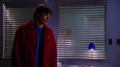 - Lana, I...
- Clark. - Smallville