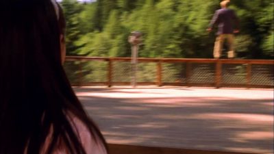 - Lana, you okay?
- Yeah, I'm fine, but... - Smallville
