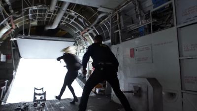Lana's dead! She fell out of the plane! - Blindspot