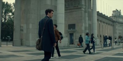 Langdon, could be him at six o'clock. - Dan Brown's The Lost Symbol
