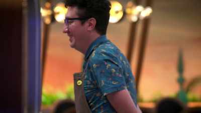 LANKY: I've got my fingers crossed. - Secret Chef
