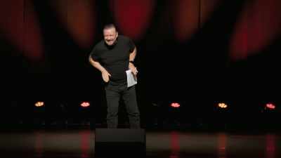 «О нет, вода! Как страшно!» - Ricky Gervais: Armageddon