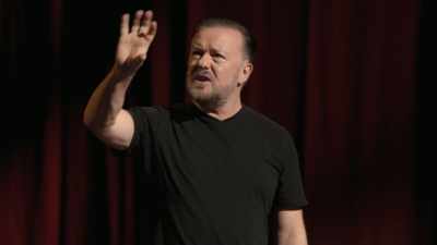 Я проходил мимо, я не мог поверить.
«Школа Цветочной...» - Ricky Gervais: Armageddon