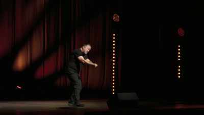И я вытягиваю их на берег.
Говорю: «Сперва женщины и дети». - Ricky Gervais: Armageddon