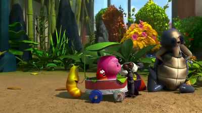 ♪ Larva larva la la la la-larva ♪ - Larva Family