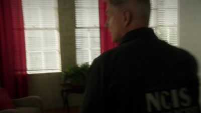 LaSALLE:
Place is empty, King. - NCIS