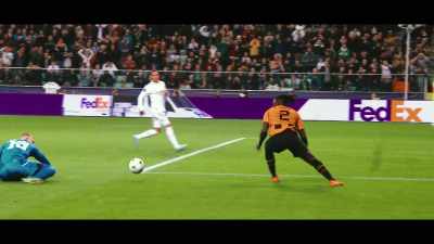 Lassina Traoré got to it first, - Football Must Go On