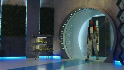 Last time on Naomi: - Naomi