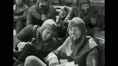 Låt bli det där, plåthuvudenas fisgeneraler. - The Seventh Seal