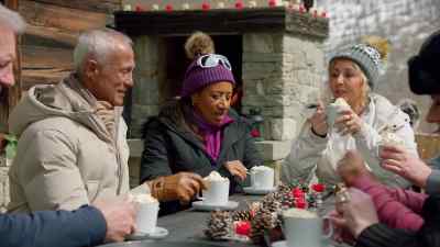 Laten we een toost uitbrengen. - Wham!: Last Christmas Unwrapped