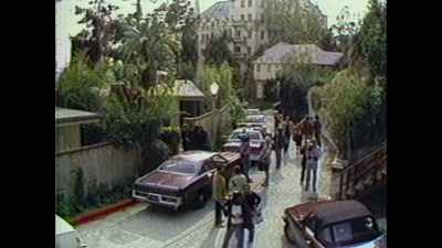 Later, Los Angeles police-- - Robin Williams: Come Inside My Mind