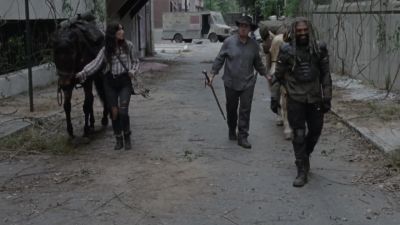 [LAUGHING CONTINUES] - The Walking Dead