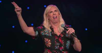 [laughing continues] - Leanne Morgan: I'm Every Woman