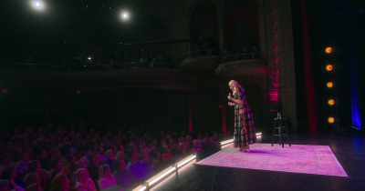 [laughing continues] - Leanne Morgan: I'm Every Woman