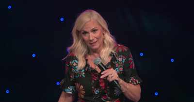 [laughing continues] - Leanne Morgan: I'm Every Woman