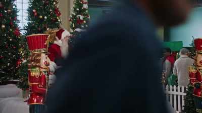 (laughing)
Easy, big guy. - The Jinglebell Jubilee
