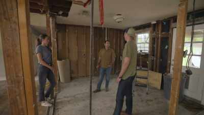 -[laughing] It's a lot.
-It's more than I've seen... - Why the Heck Did I Buy This House?