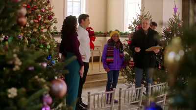 (laughing)
- Jenna is home, - Planes, Trains, and Christmas Trees