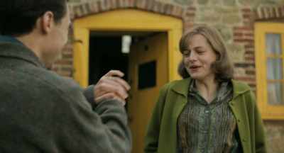 - (laughing): Oh, my God! Tom!
- (laughing) - My Policeman